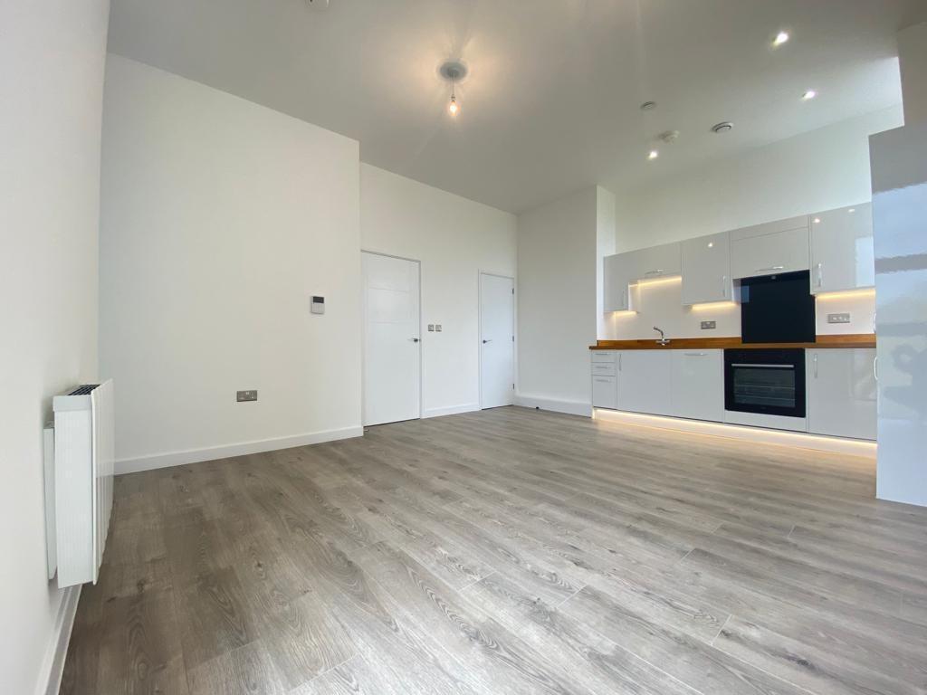 Flat Edinburgh Way in Harlow