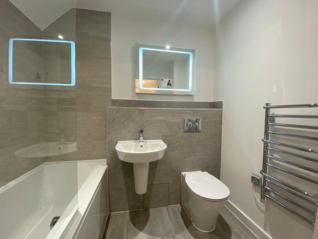 Flat Edinburgh Way in Harlow
