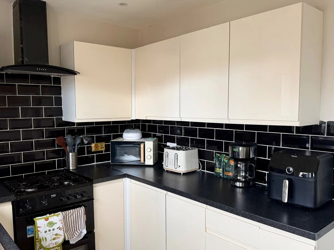 Room Elm Road in Gravesham