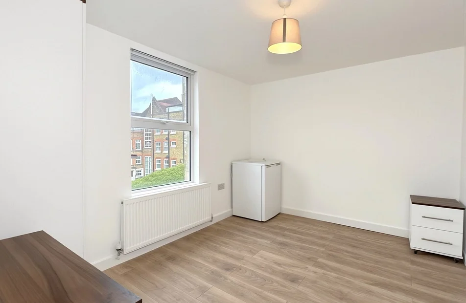 Room Fransfield Grove in Greater London