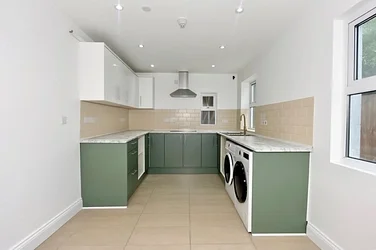 Room Fransfield Grove in Greater London