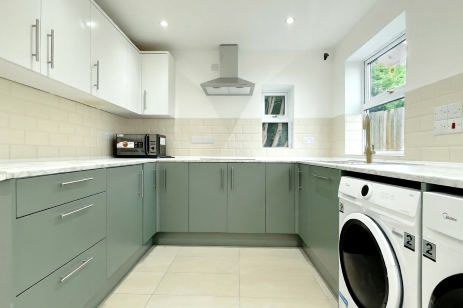 Room Fransfield Grove in Greater London