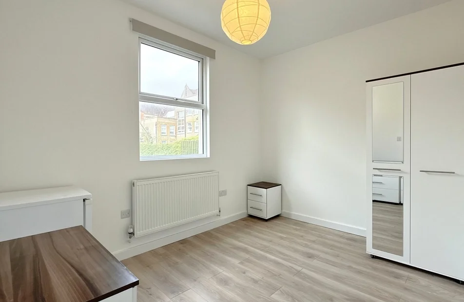 Room Fransfield Grove in Greater London