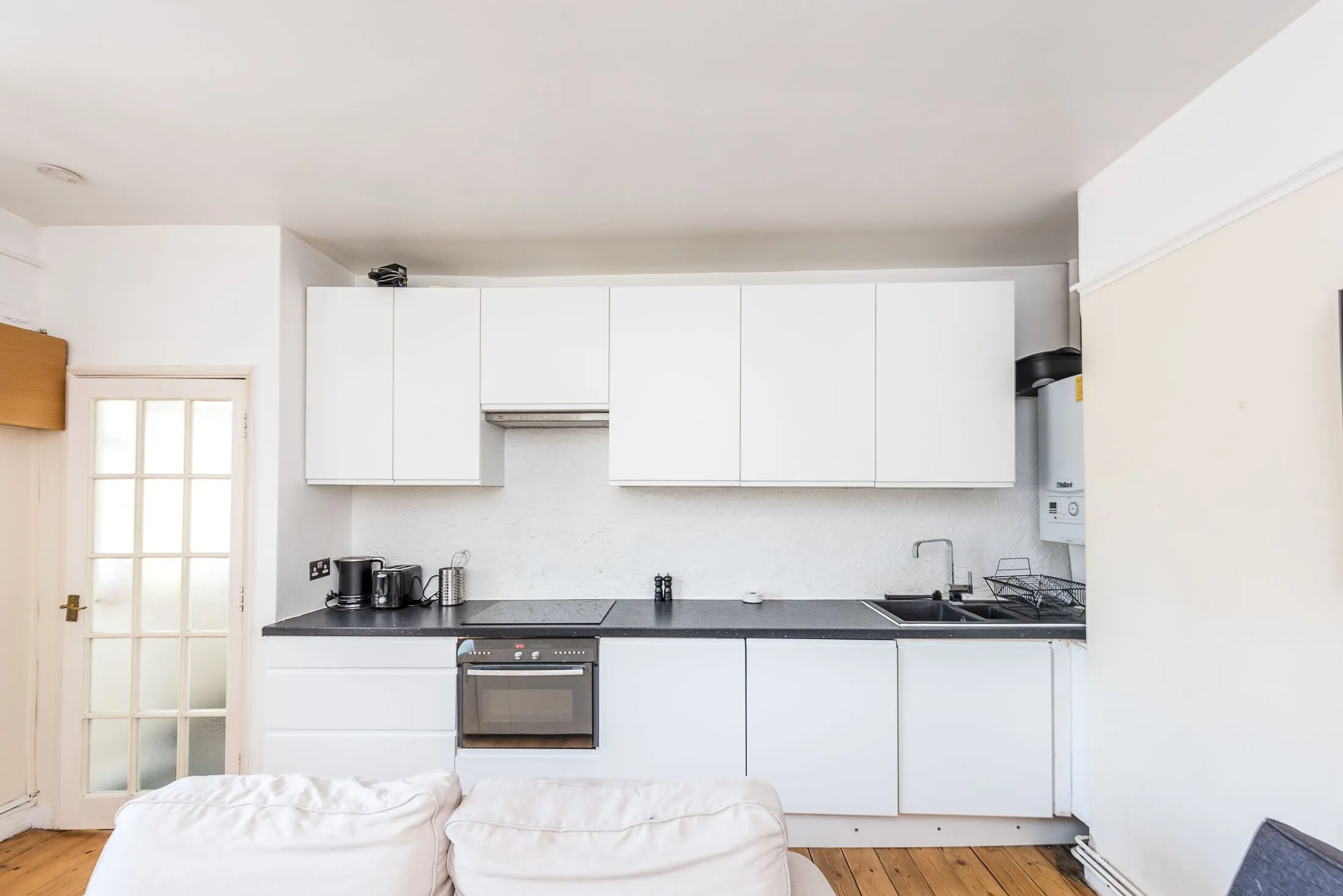 Flat Erasmus Street in City of Westminster