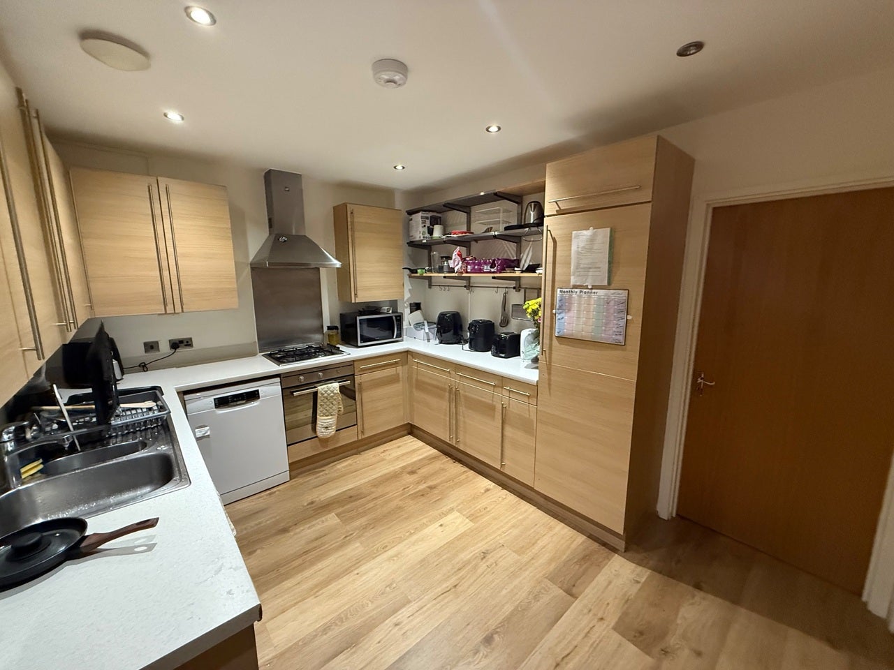 House Douglas Close in Greater London