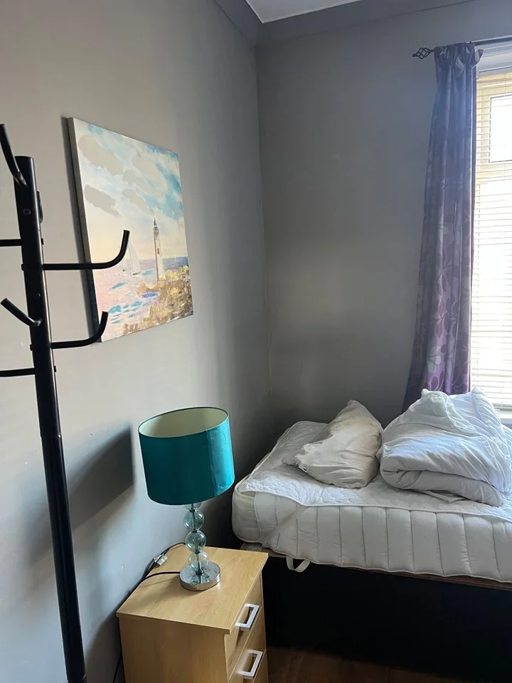 Room Charles Avenue in North Tyneside