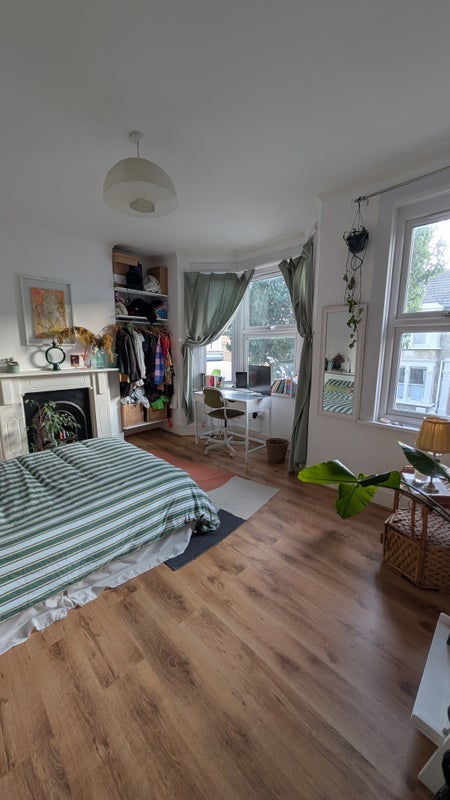 Room Glyn Road in Greater London