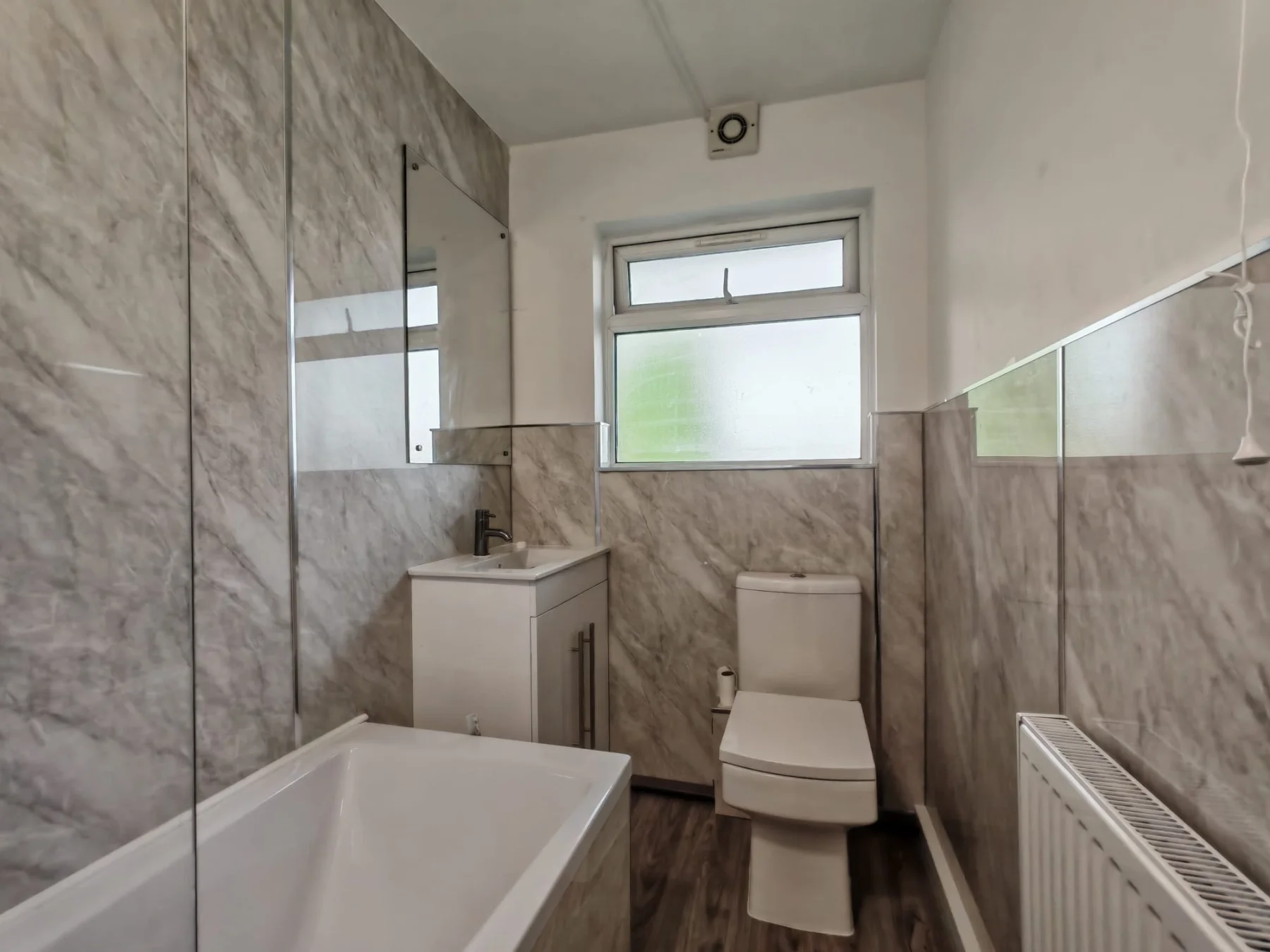 Flat Wickham Road in Greater London
