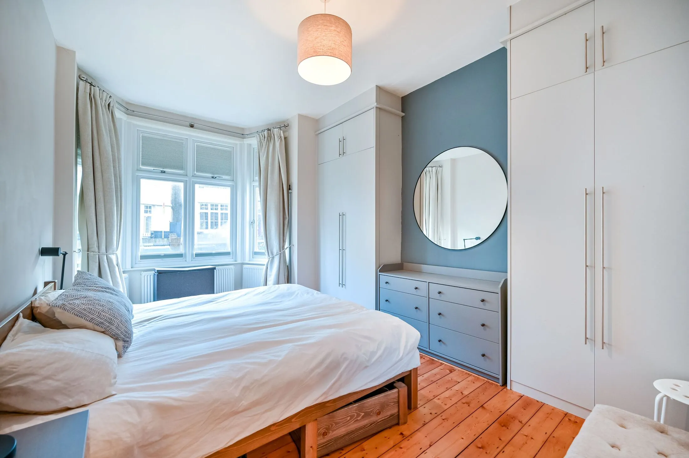 Flat Guilford Avenue in Greater London