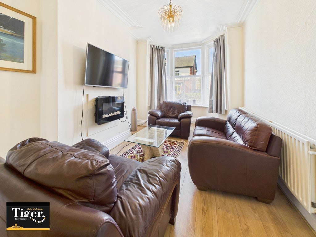 Flat Vernon Avenue in Blackpool
