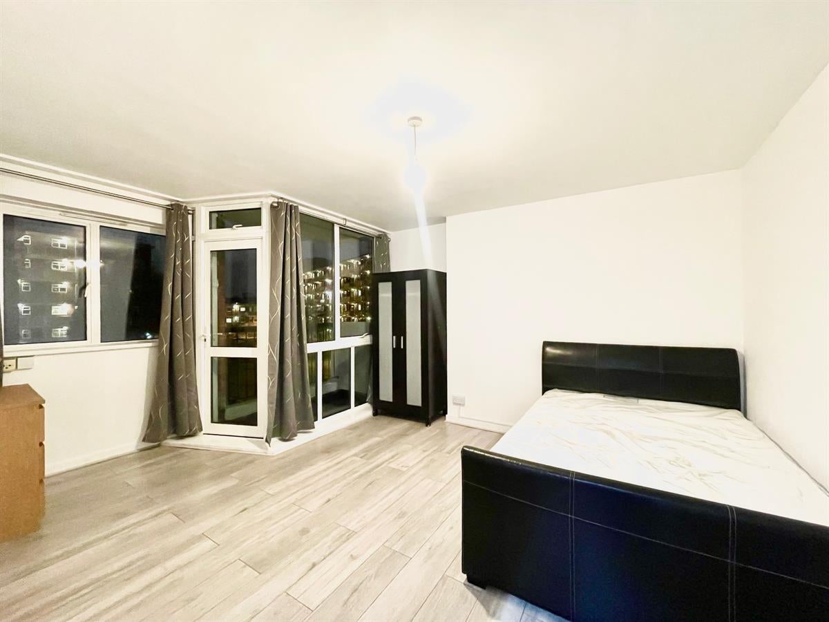 Flat Bayham Place in Greater London