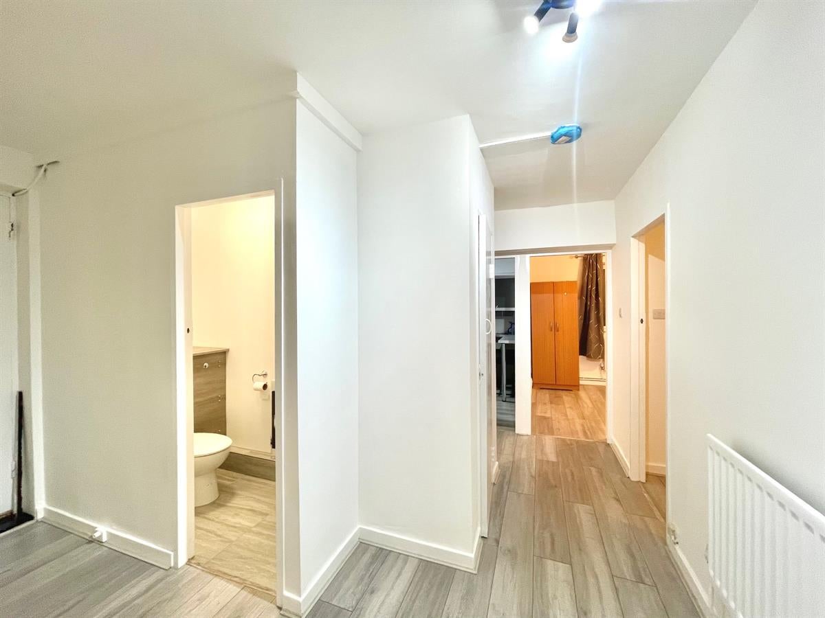 Flat Bayham Place in Greater London