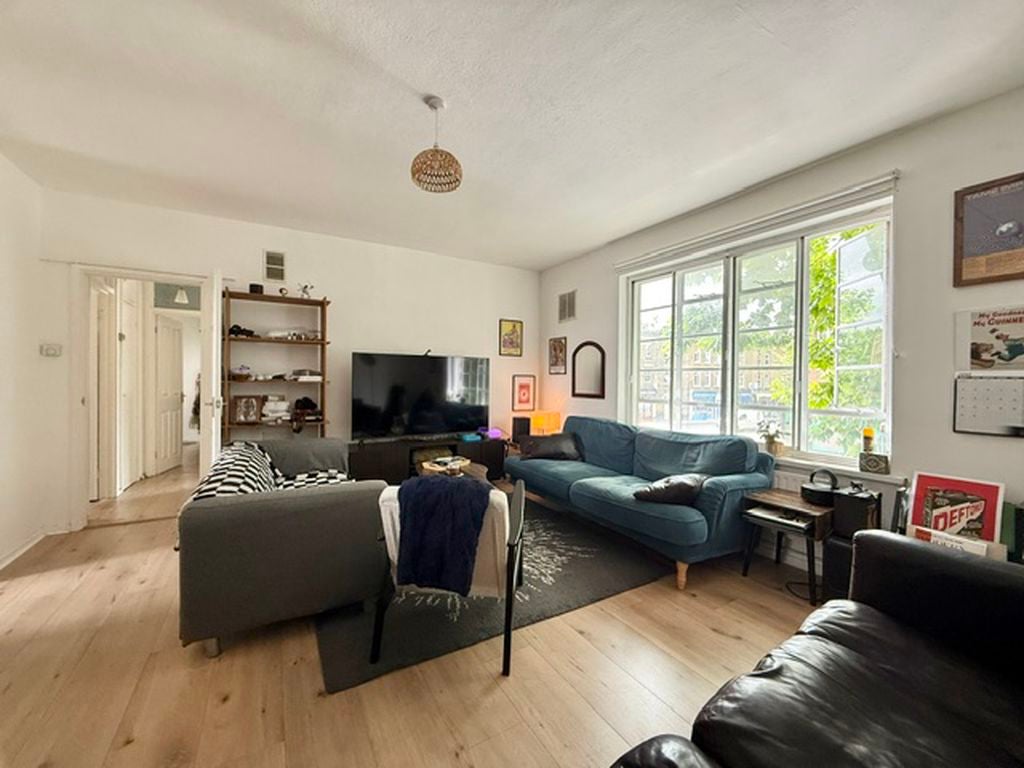 Flat Old Kent Road in Greater London