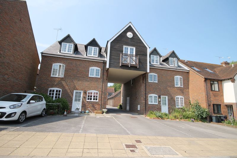 Flat Frankland Terrace in Emsworth