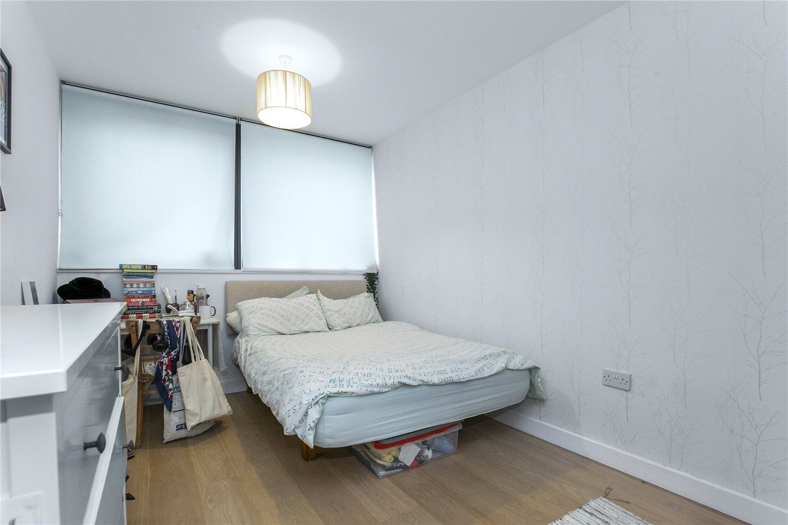 Flat Amelia Street in Greater London