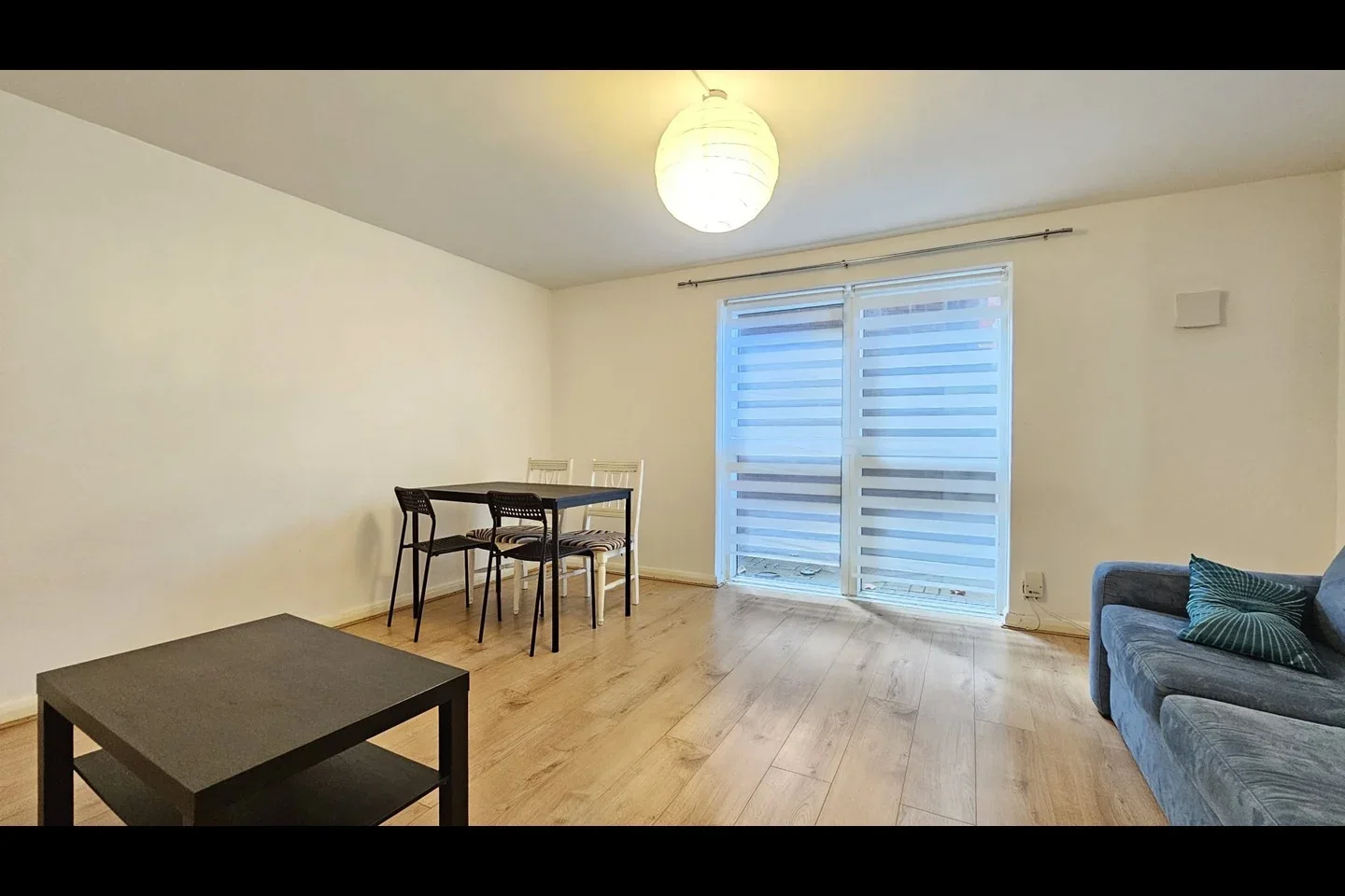Flat Brooke's Court in Greater London