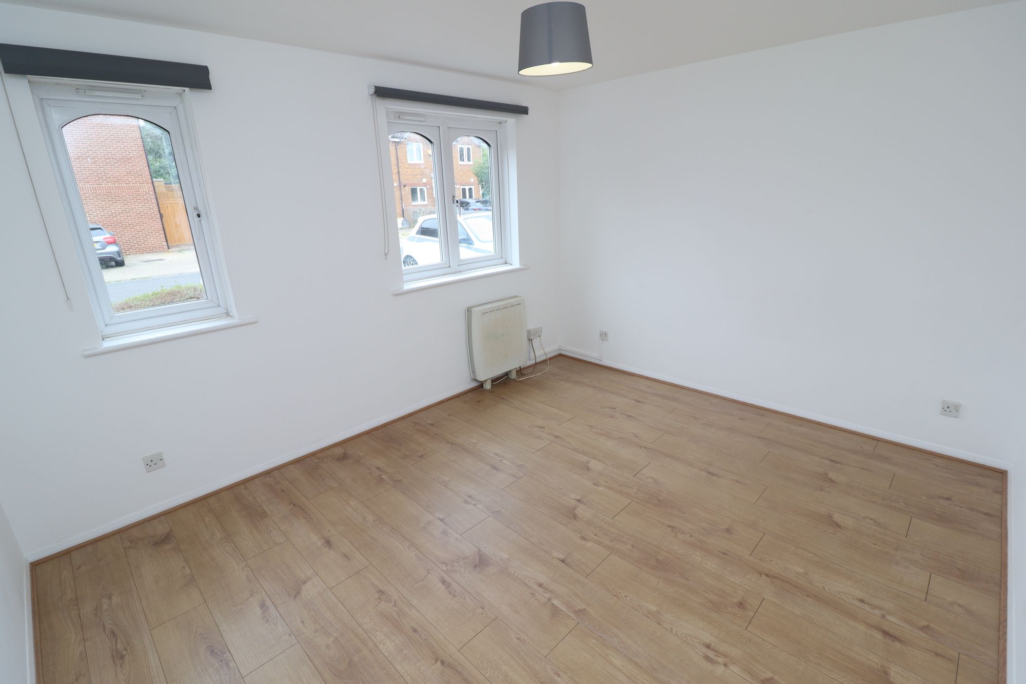 Flat John Silkin Lane in Greater London