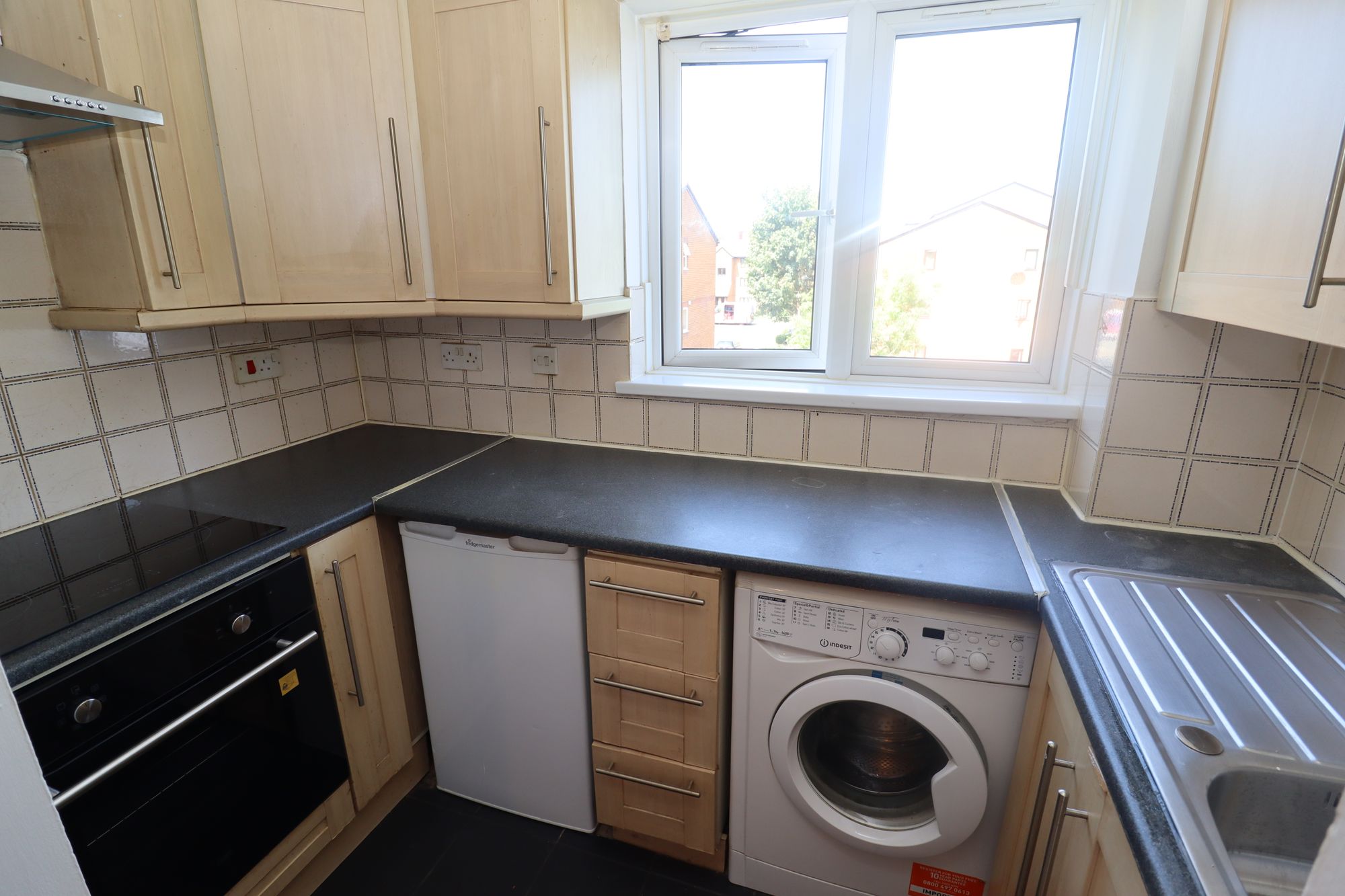 Flat John Silkin Lane in Greater London