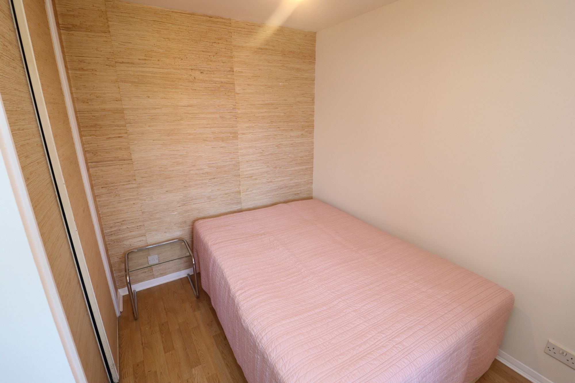 Flat John Silkin Lane in Greater London