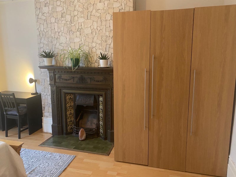 Room Park Avenue in Greater London