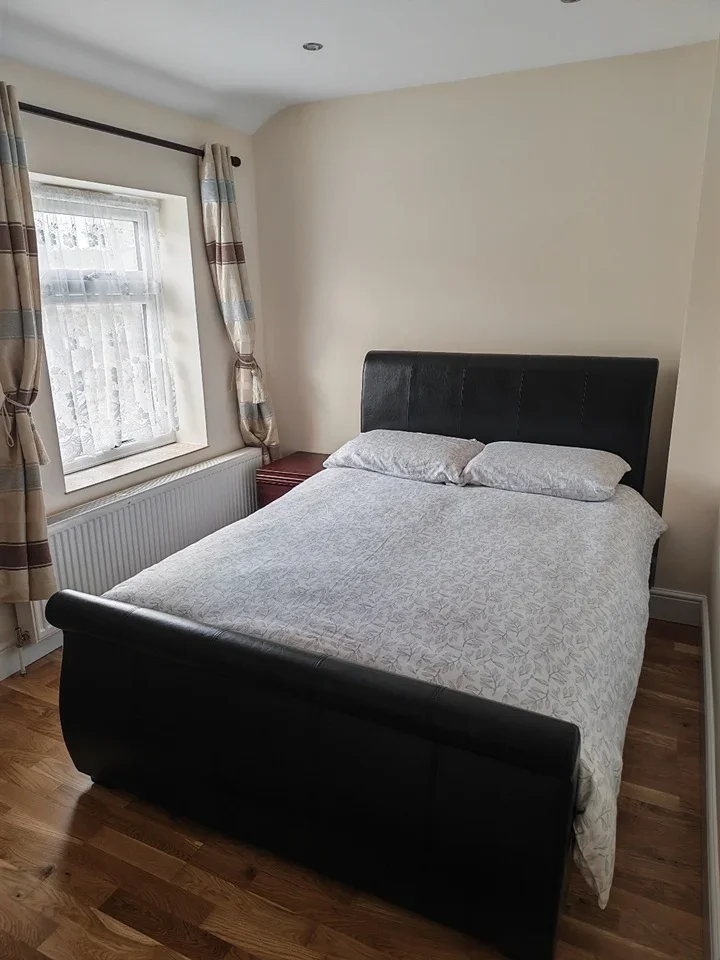 Room Arterial Road Purfleet in Purfleet-on-Thames