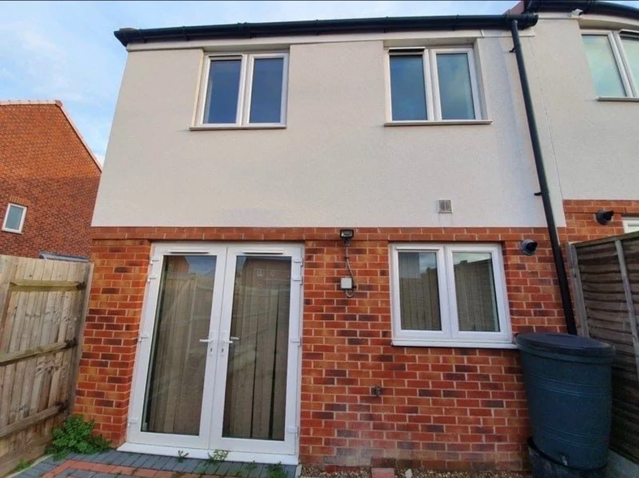 Room Halcrow Avenue in Dartford