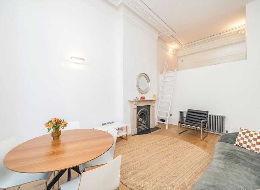 Flat Warrington Crescent in City of Westminster