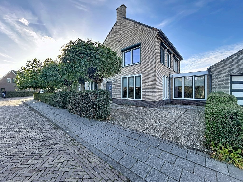Huis Mr. J.E. Risseeuwstraat 31 in Oostburg