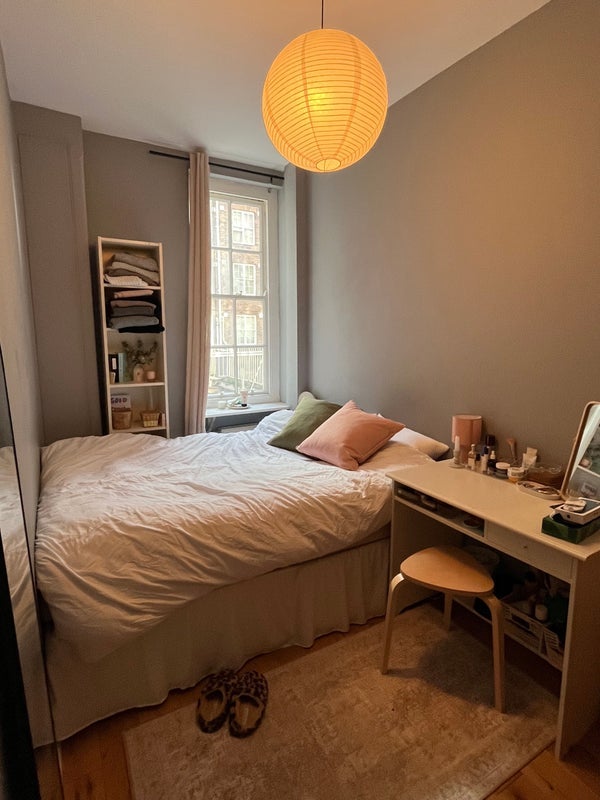 Room Queensway in City of Westminster