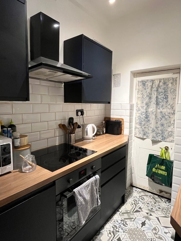 Room Queensway in City of Westminster