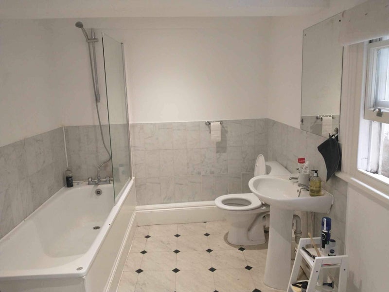 Room Halcrow Street in Greater London