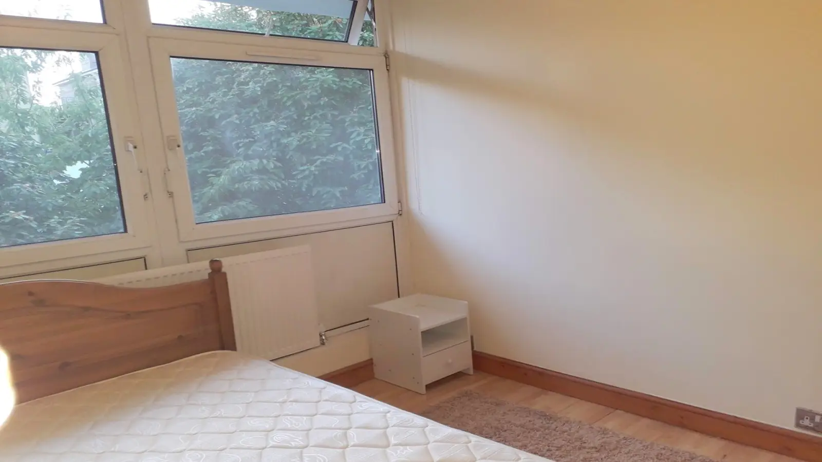 Flat Carlton Drive in Greater London