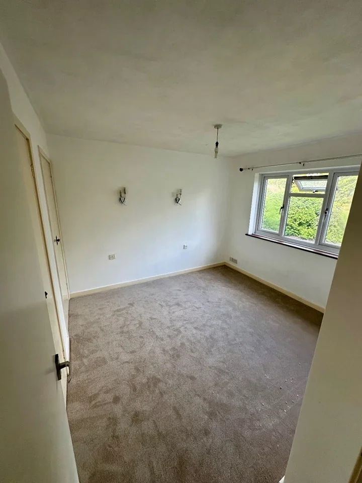 Flat Robyns Way in Sevenoaks