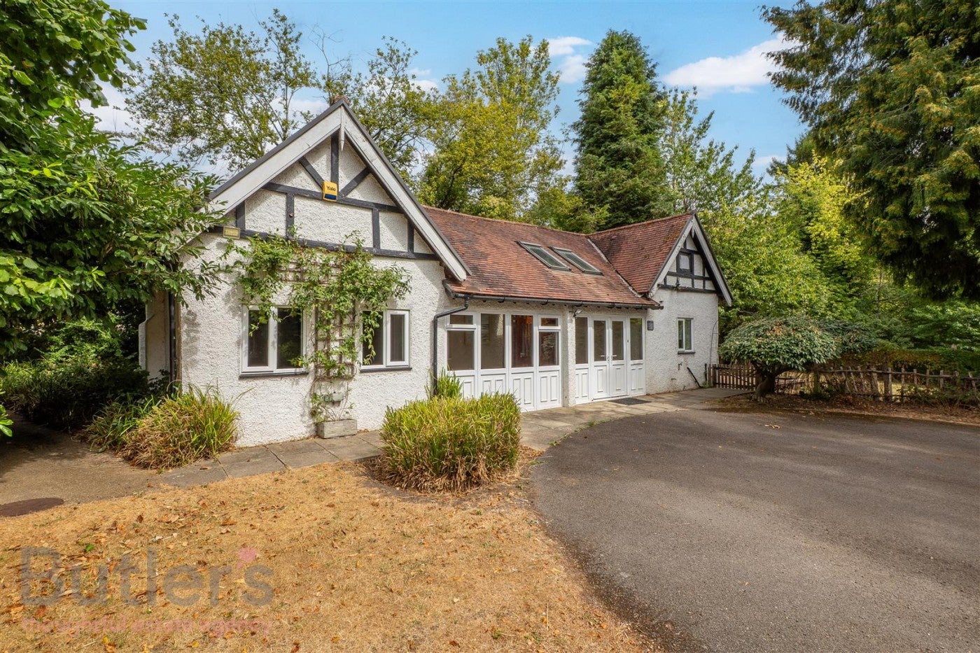 House Hextalls Lane in Caterham