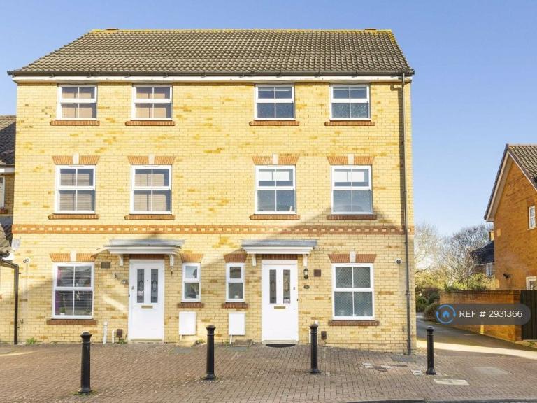 House Crystal Way in Bradley Stoke