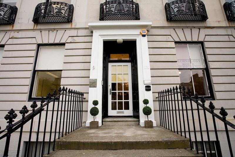 Flat Newton Place in Glasgow