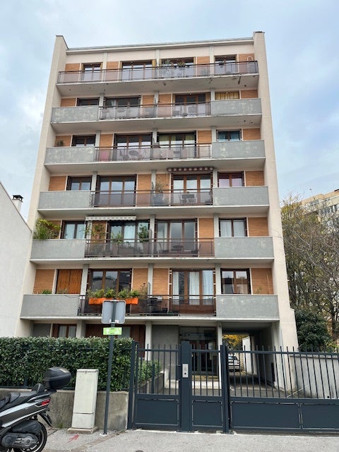Flat Rue Sadi Carnot in Vanves