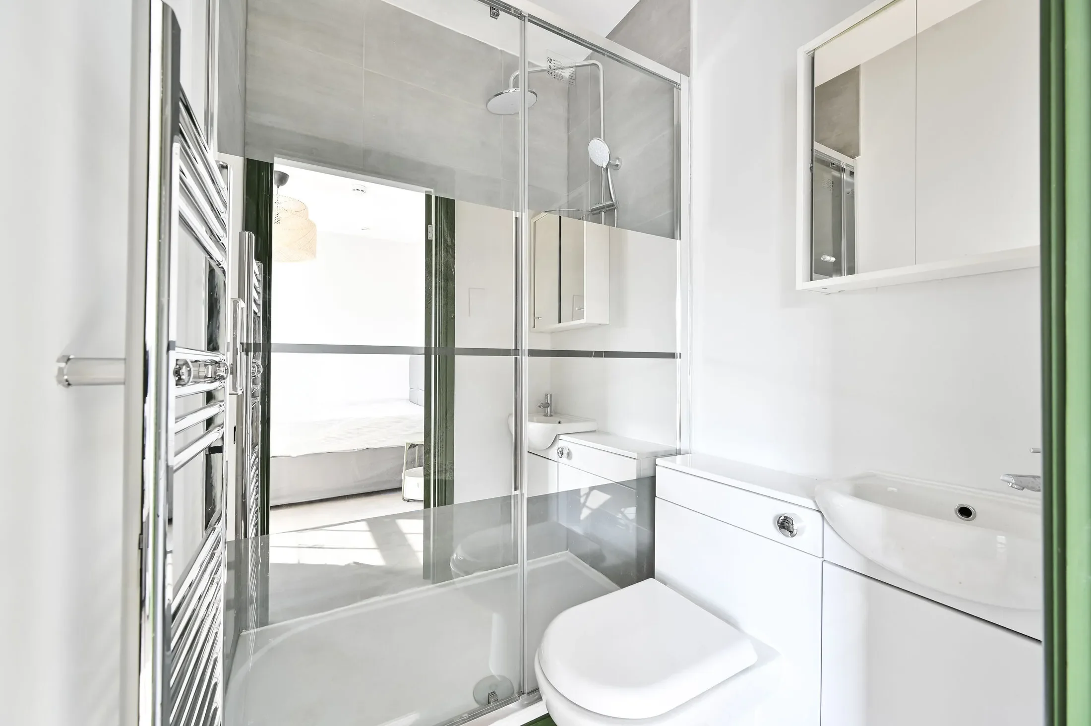 Room Clapham High Street in Greater London