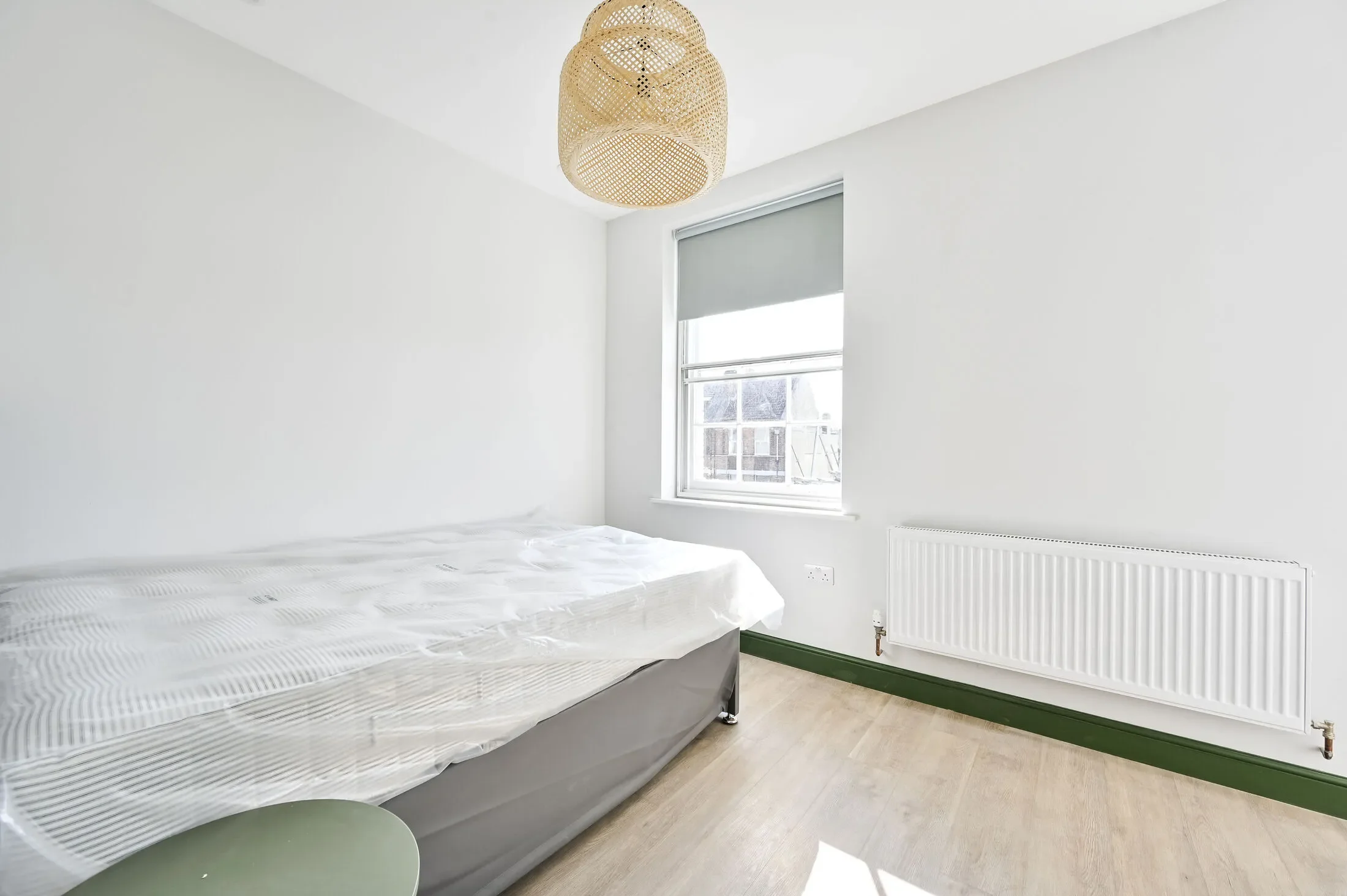 Room Clapham High Street in Greater London