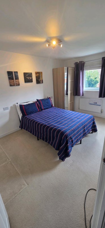 Room Phoenix Way in Bristol