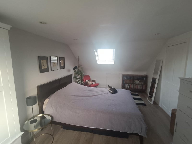 Room Somer Road in Greater London