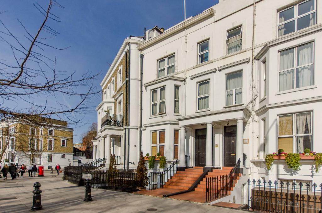 Flat Cromwell Road in Greater London
