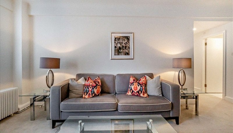 Flat Fulham Road in Greater London