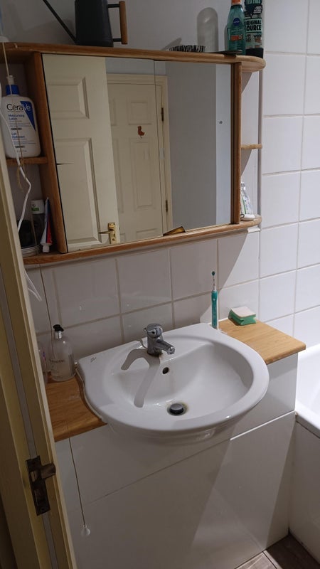Room Edgar Wallace Close in Greater London