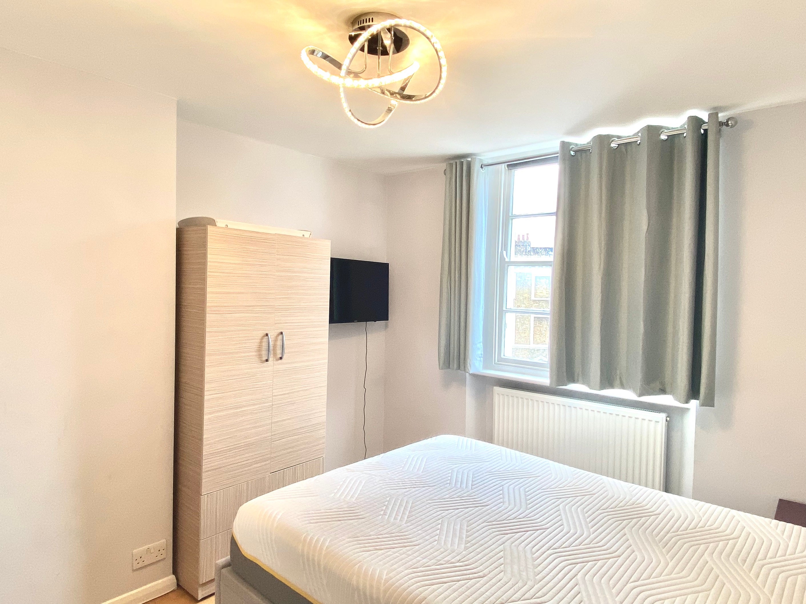 Flat Oakley Square in Greater London