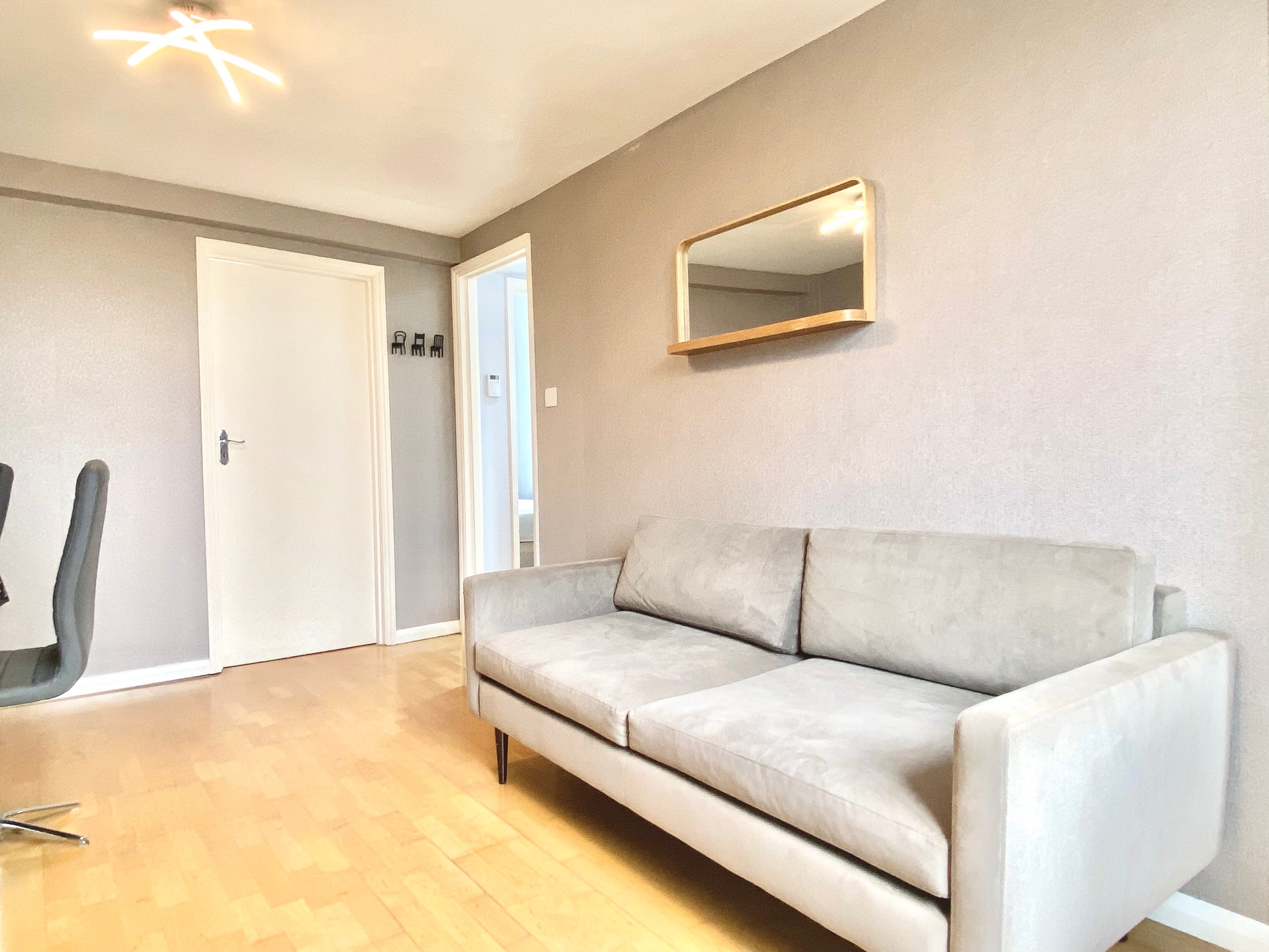 Flat Oakley Square in Greater London