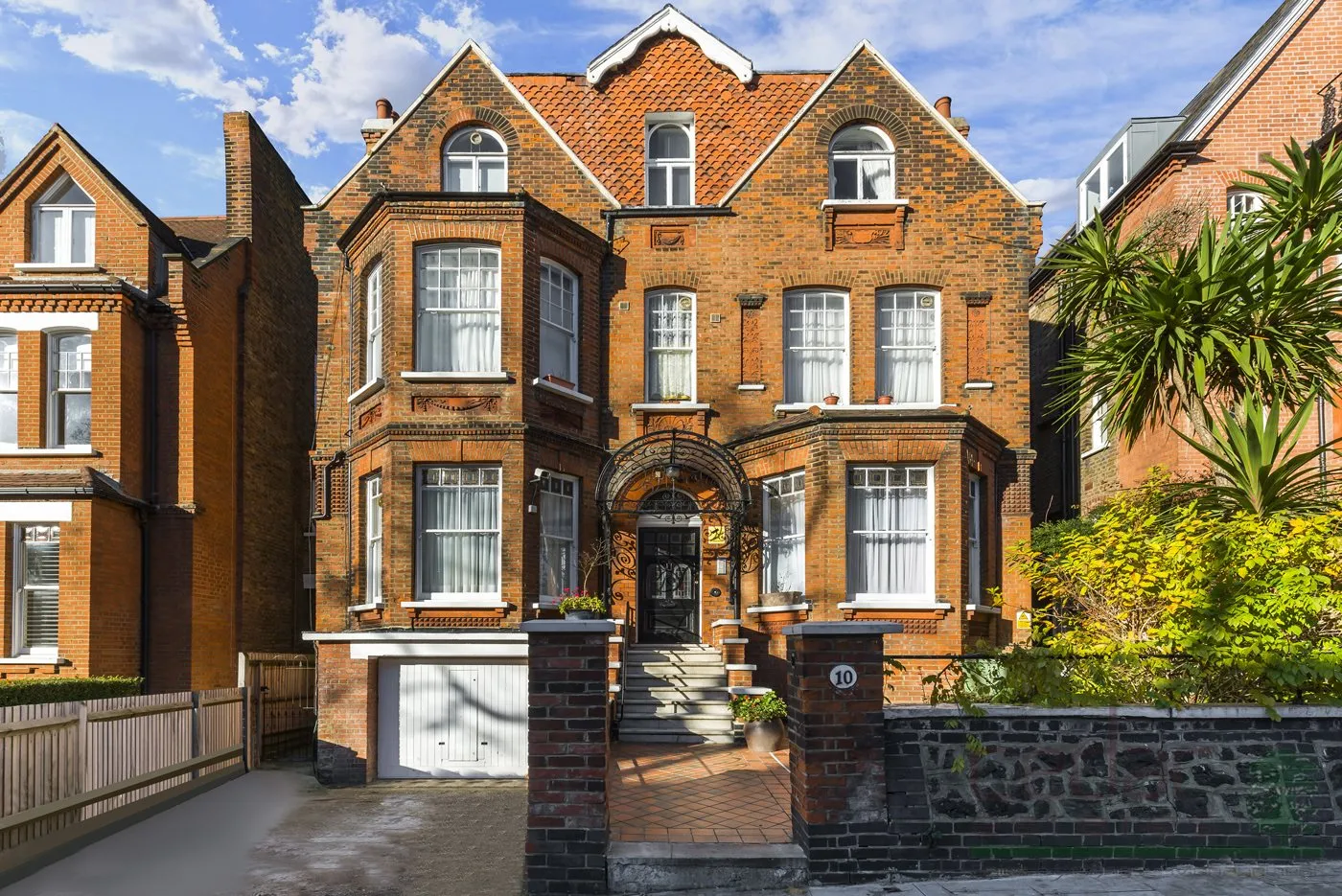 Flat Parsifal Road in Greater London