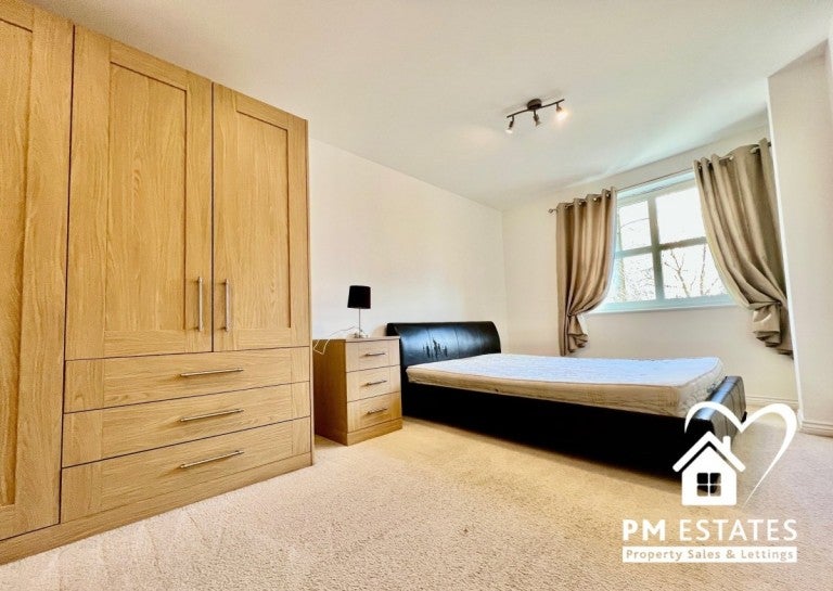 Flat Riverside in East Hertfordshire