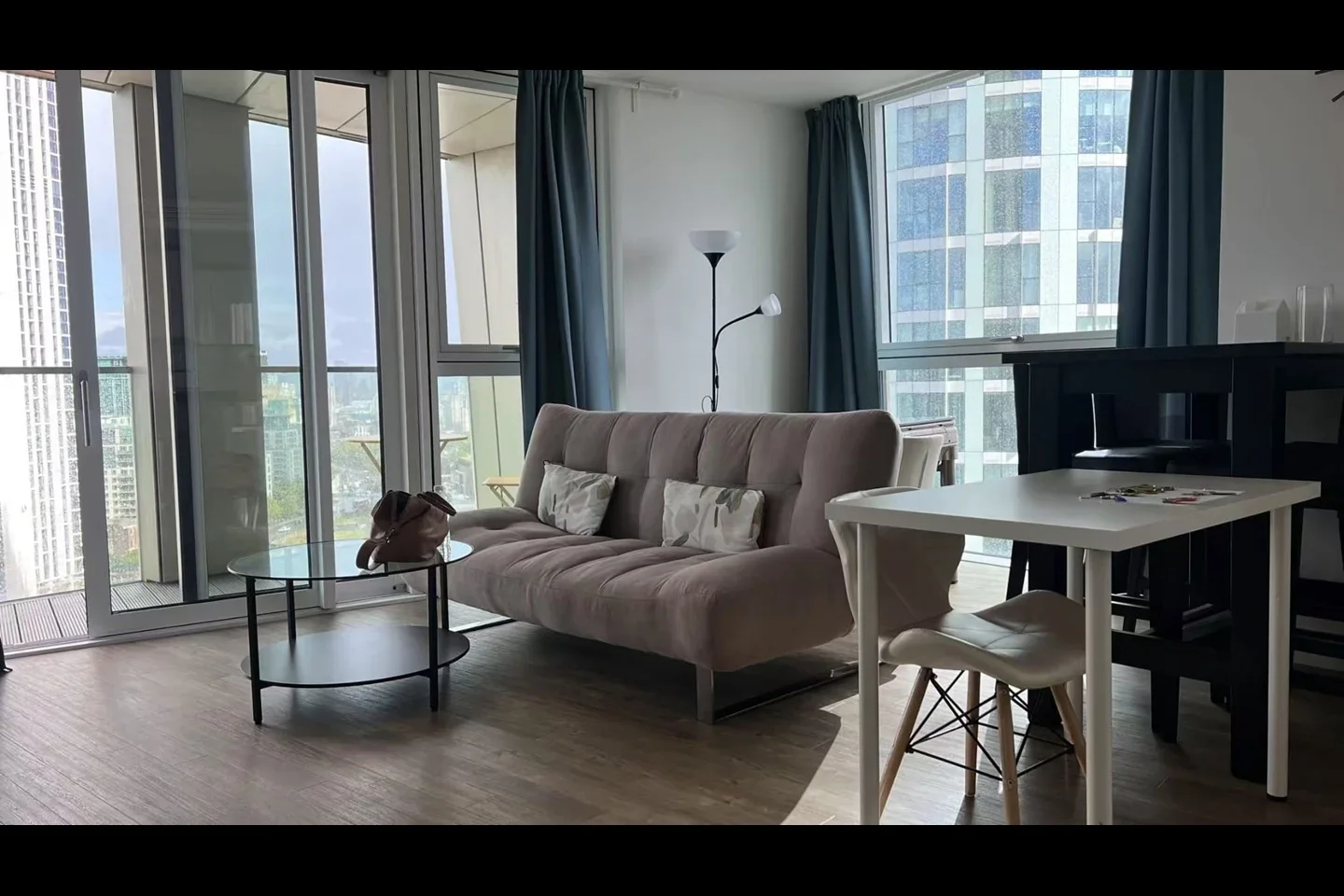 Flat Wandsworth Road in Greater London
