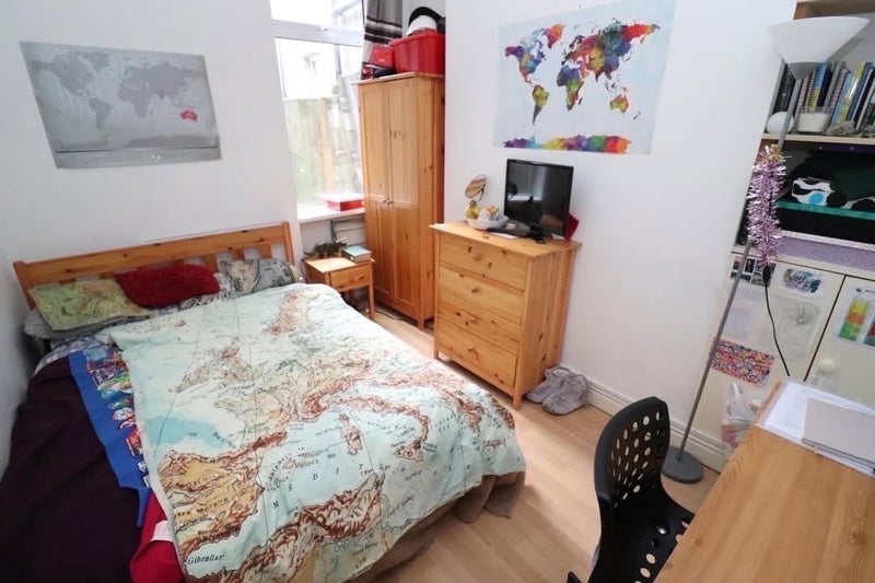 Room Lisvane Street in Cardiff